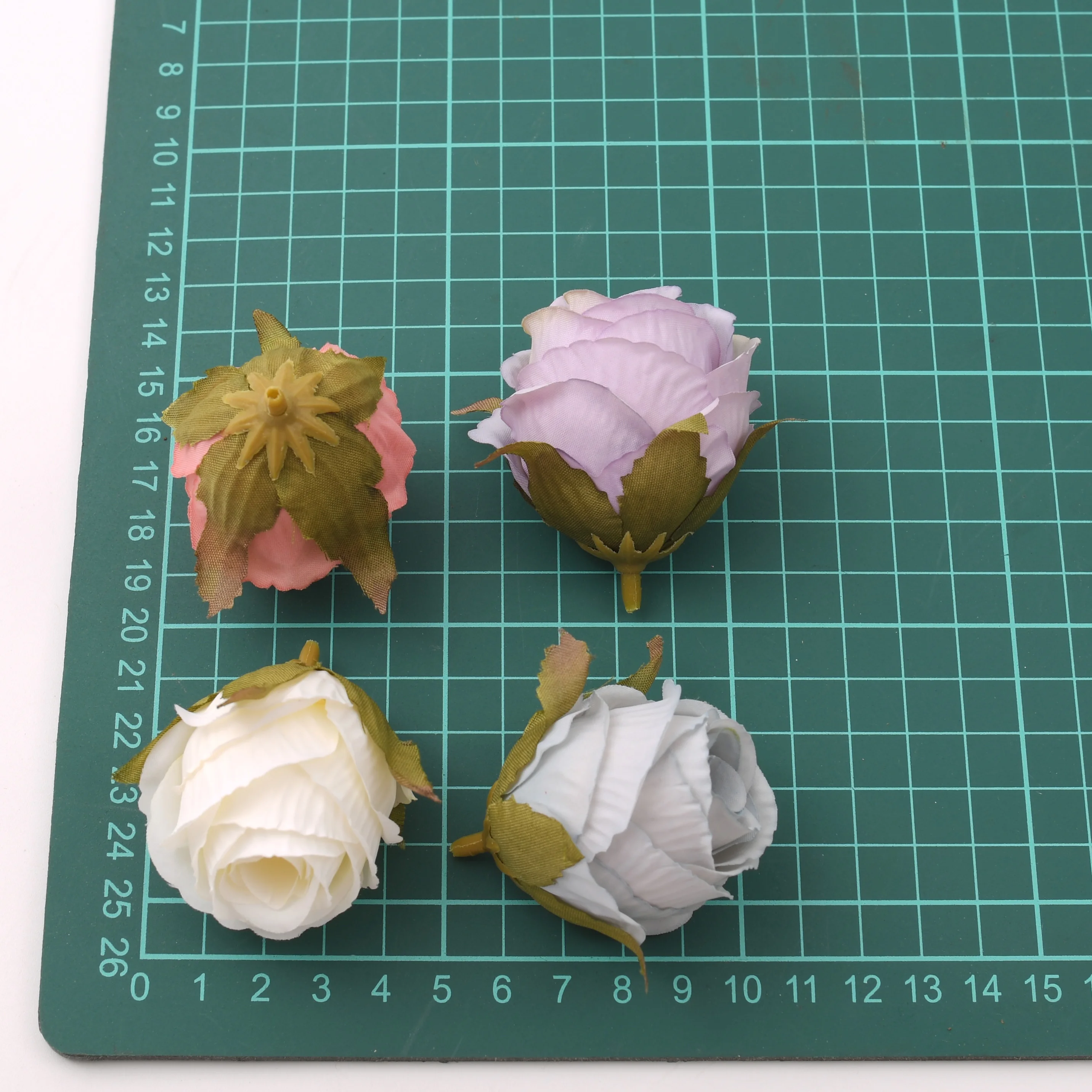 50pcs 4cm White Rose bud Artificial Silk Flower Heads Wedding Decoration DIY Wreath Scrapbooking Craft Fake Flowers