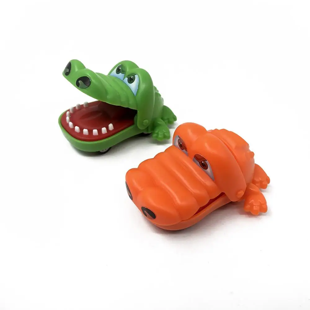 1pc explosion models cartoon inertia animal mini rally car crocodile hippo evil dog giveaway small gift