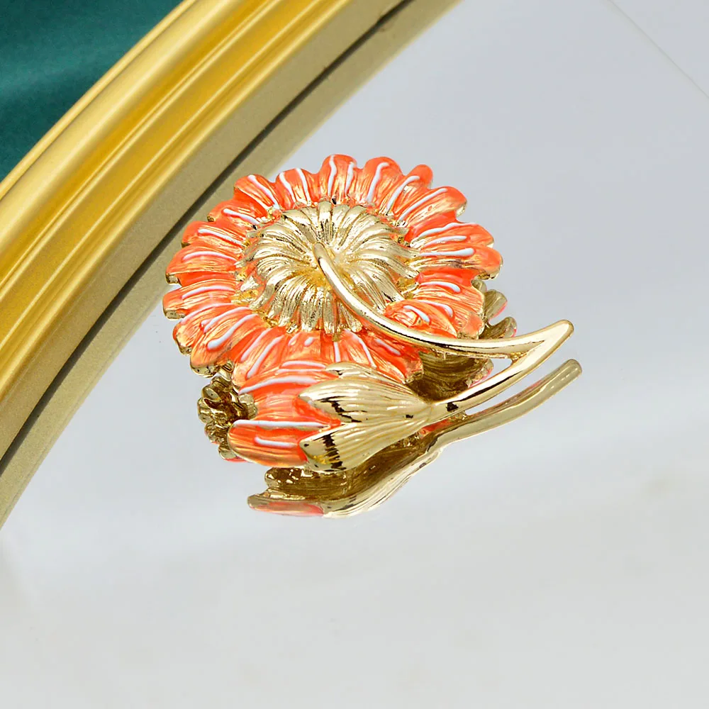 CINDY XIANG Daisy Chrysanthemum Lapel Pins Brooch Broche Summer Sweet Flowers Brooches For Women Girls Wedding Party Jewlery