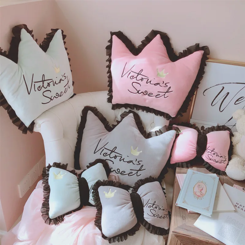 Sweet Style Crown Sofa Throw Pillow, Bowknot, Neck Guard, Car Back Pillow, Headrest, Plush Embroidered Letter Pillow, Bedroom