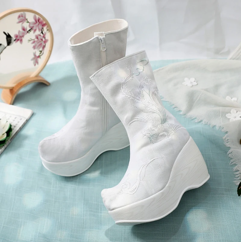 Chinese Hanfu Embroidered Boots Shoes Women Winter Vintage Hanfu High Heighten White Bow Soap Boots Shoes For Women Plus Size