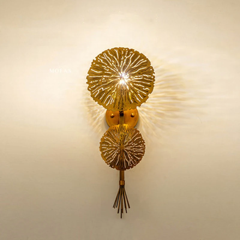 

E14 Wall Lamp Golden Luxury Lotus Leaf Wall Decorative Lamp Postmodern Creative Living Room Bedroom Bedside Hotel Aisle Lighting