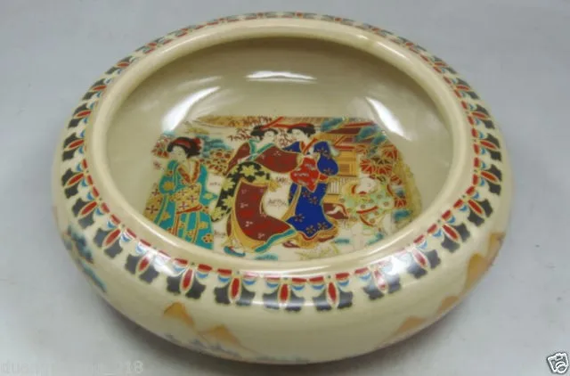 Elaborate China Jingdezhen porcelain hand painting kimono women old ashtray pot ashtray