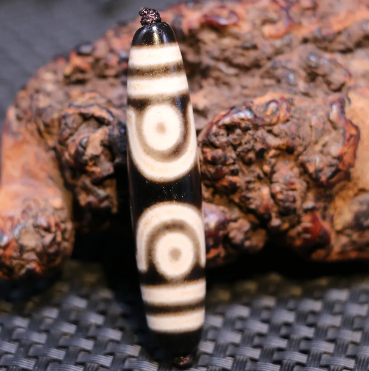 Magic Power Energy Tibetan Old Agate Black&White 7 Eye Wealthy Symbolize dZi Bead Amulet Pendant Talisman UPD220102A15