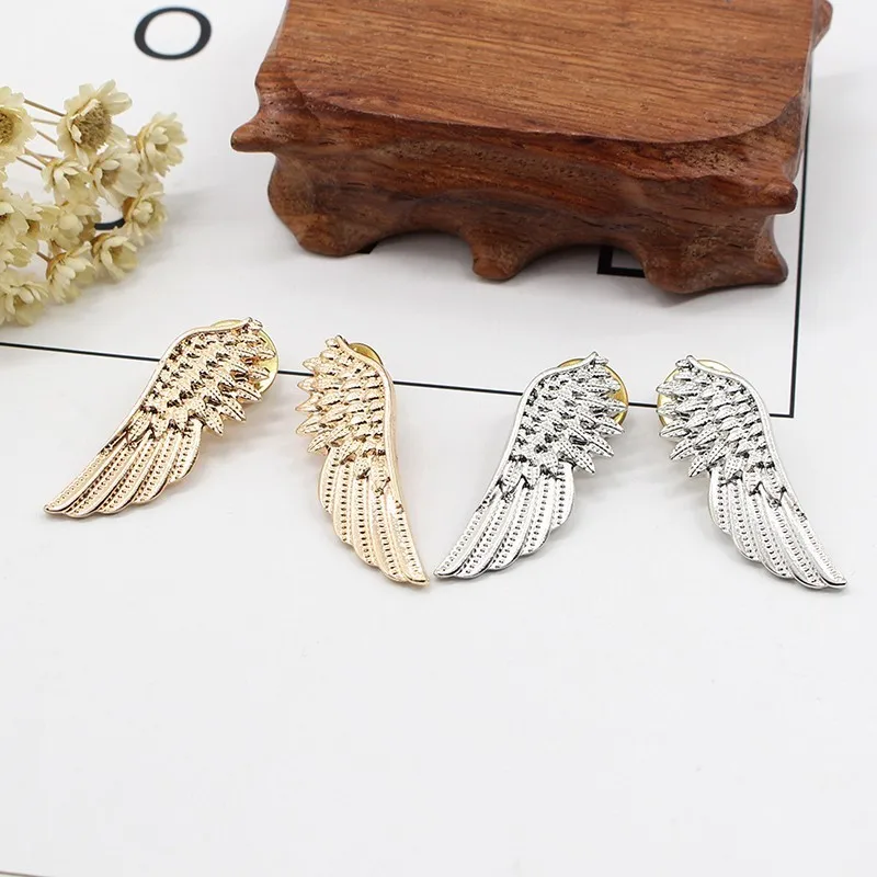 Fashion Vintage Men\'s Brooches Angel Wings Deer Wolf Cat Animal Brooch Pins Men And Women Skull Brooch Shirt Collar Pin Brooch