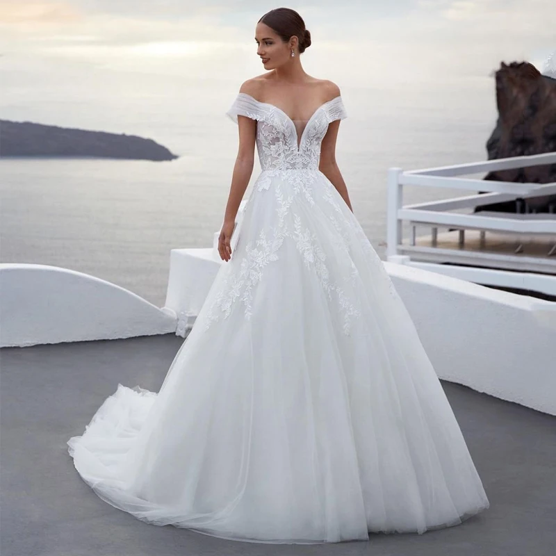 

Eightree Sexy Wedding Dresses Off Shoulder Appliques Bridal Dress Sweep Train Backless A-Line Princess Wedding Gowns Plus Size