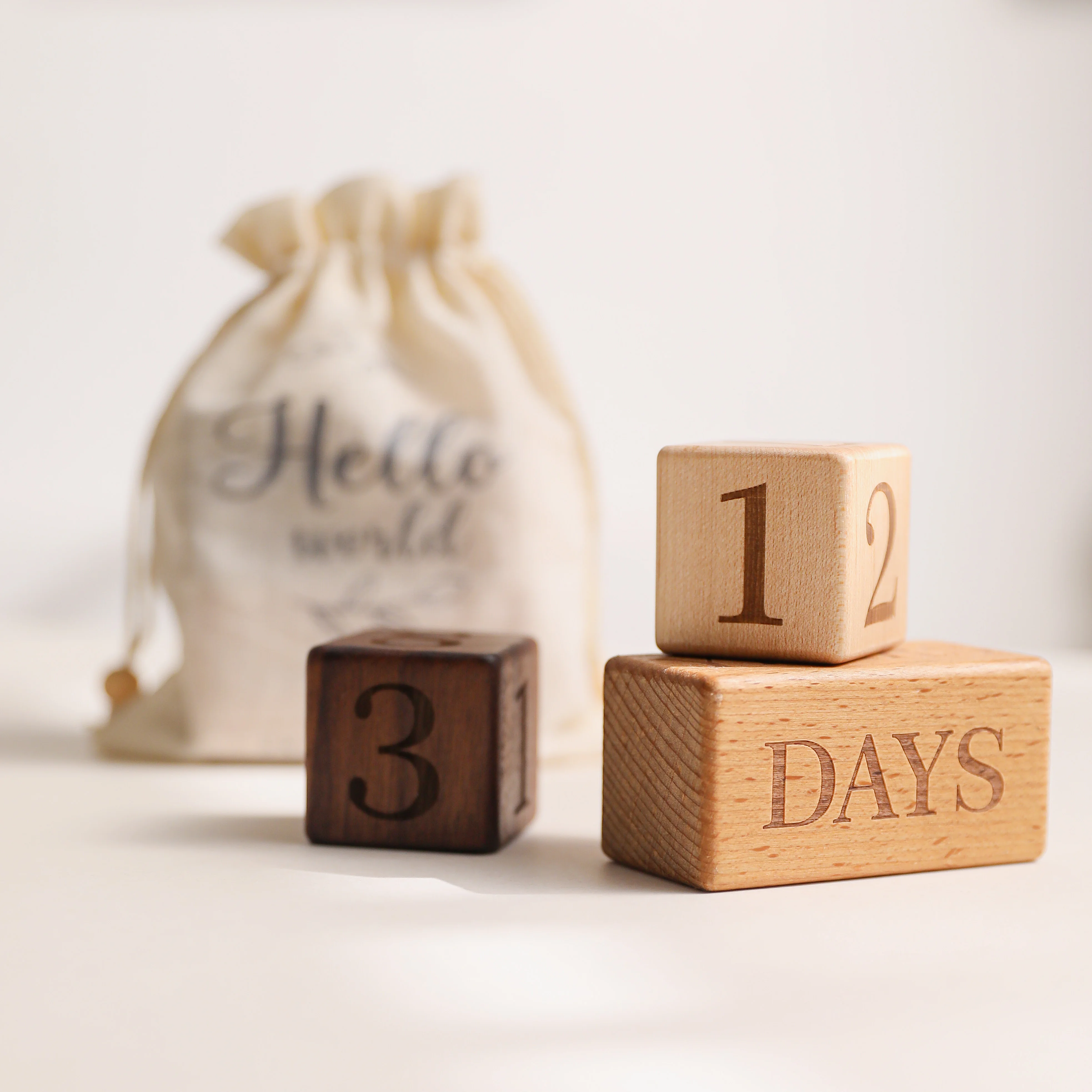 3 Pcs Houten Blok Baby Milestone Vierkante Brief Gegraveerd Pasgeboren Geboorte Maand Verjaardag Mijlpalen Blokken Fotografie Props Gift