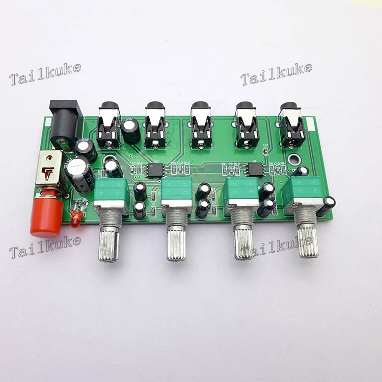 اثنان قناة الصوت أربعة المدخلات إخراج واحد أربعة المدخلات إخراج واحد متعدد القنوات الموسيقى خلط سماعات مكبر للصوت خلاط