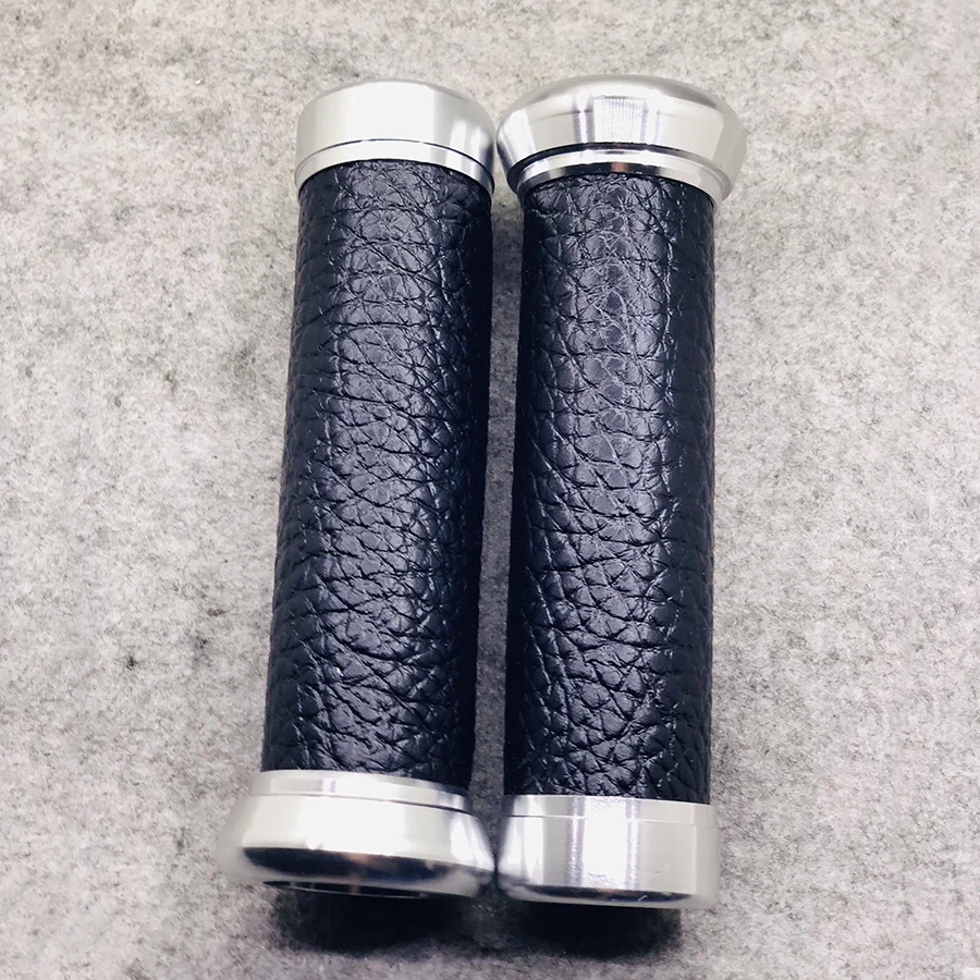 1 Pair Universal Aluminum Motorcycle Handlebar Grips 22MM 7/8\'\' Vintage Black/Brown Motorbike Parts For Cafe Racer BMW Victory