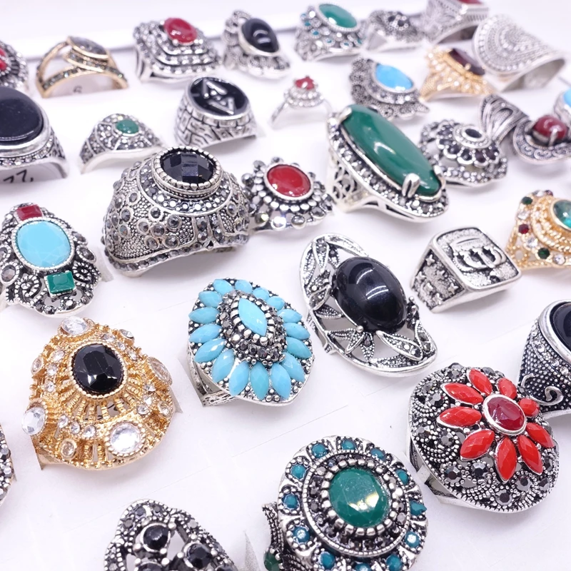 MixMax 50pcs/box Womens Rings Vintage Jewelry Mix Styles Party Favor Gifts Wholesale Lot with a Display Box Gold Silver Plated