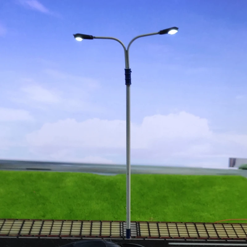 2pcs 1:87/1:64 Scale Street Lamp Model Miniature Street Light Train Railroad Highway Lamppost Landscape Material Highlight Led