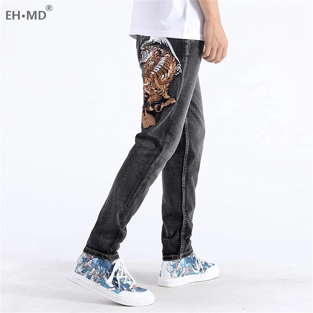 EH · MD® Tide Brand Men's Tiger Embroidered Jeans Men's Chinese Retro Small Straight Loose Large Size Gray Trousers Gold Silk