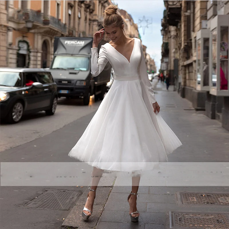 LSYX Vintage Short Wedding Dress with Sleeve Robe Deep V-neck Sexy Bridal White Tulle Beach Robe De Mriee Custom Made  Backless