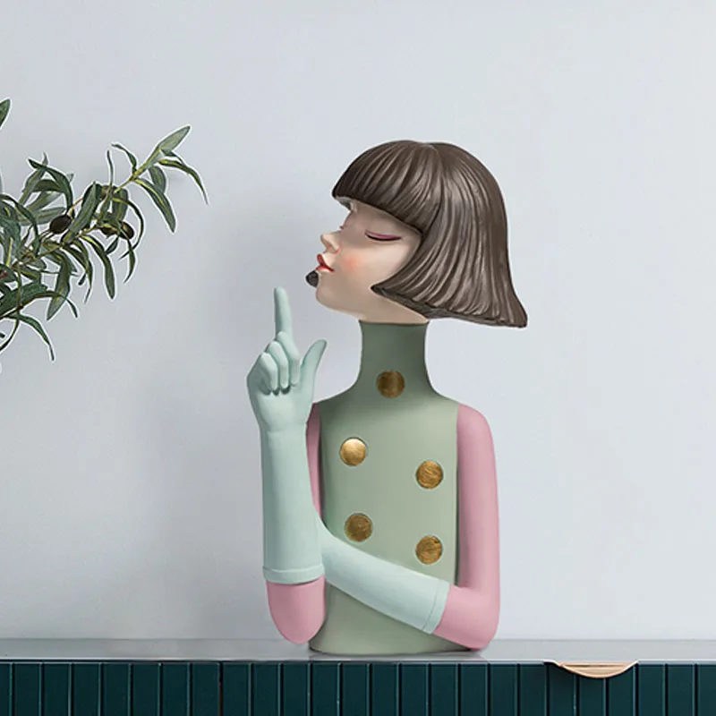 

European Resin Statue Play Cool Girl Restaurant Desktop Art Figurines Creativity Bedroom Ornaments Home Decoration Modern