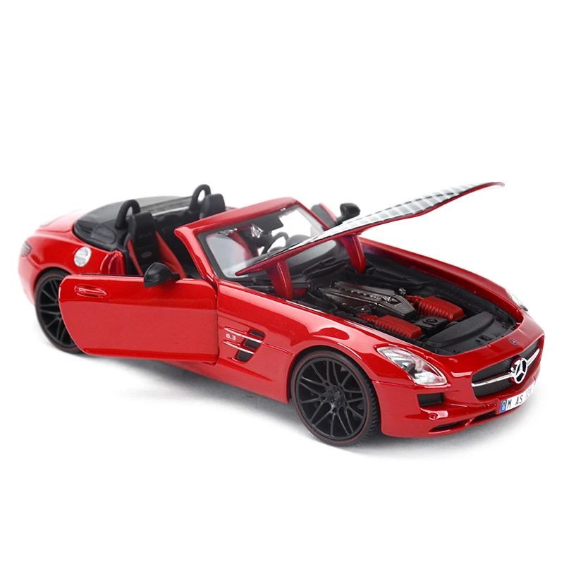 Maisto 1:24 Mercedes Benz SLS AMG Roadster Sports Car Static Die Cast Vehicles Collectible Model Car Toys