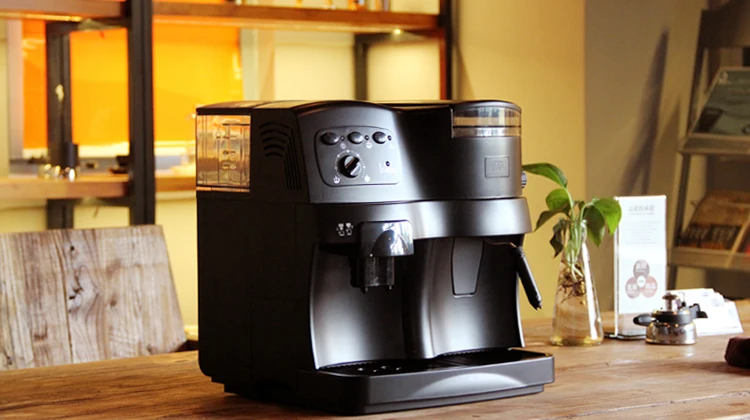 Calet CLT-Q001 macchina da caffè automatica domestica italiana americana commerciale chicchi di caffè appena macinati con un solo pulsante