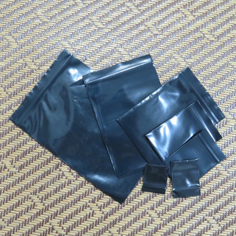 Black self-sealing plastic zipper bag self-locking storage bag food packaging debris storage bag can be re-closed bag thickening