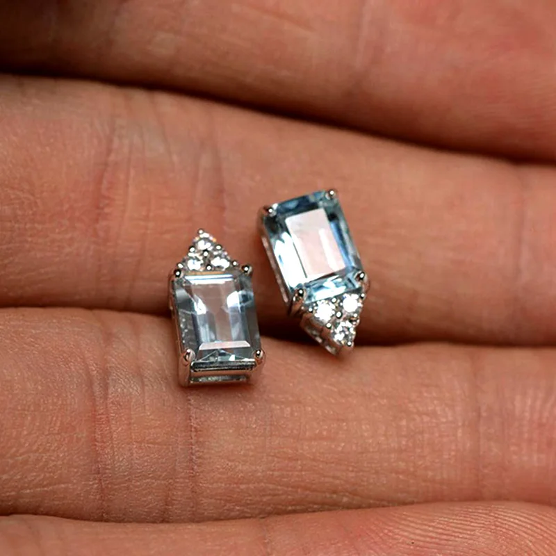 Huitan Luxus Braut Stud Ohrring für Hochzeit Licht Blau Geometrische Zirkonia Hohe Qualität Trendy Schmuck Neue Frauen Ohrringe