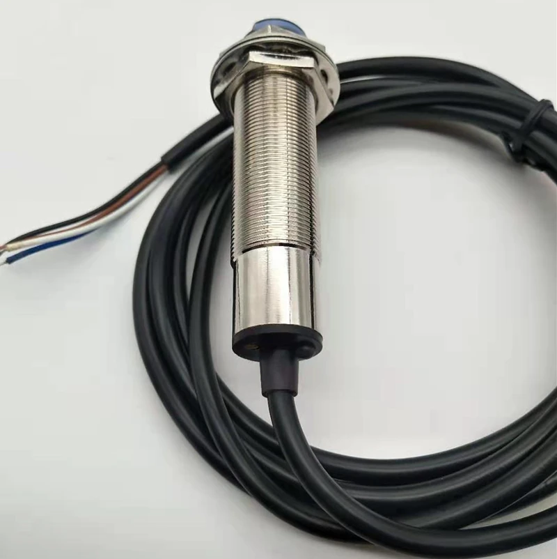 M18 diffuse type photoelectric switch M18 PNP/NPN NO+NC wires open Infrared photocell sensordistance 5-40CM