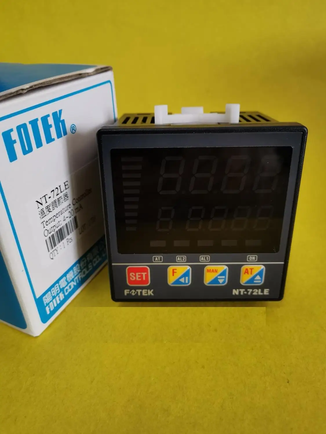 

Taiwan new original FOTEKT Temperature Controller NT-72LE