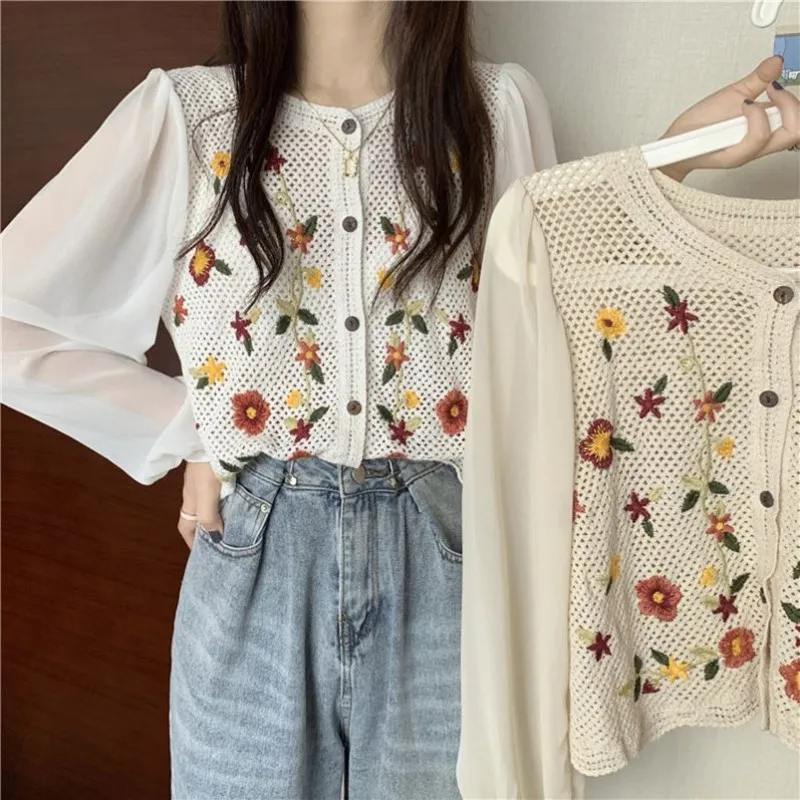 STSVZORR-French Retro Temperament Crochet Hollow Blouse, Small Daisy Embroidery, Loose V-Neck Chiffon Shirt, New Style, Spring