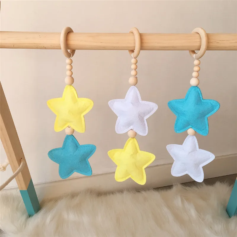 Bebê sentiu estrela de madeira chocalho algodão enchimento infantil cama sino crianças decoração do quarto brinquedos pendurado jogar ginásio macio do bebê chocalho de madeira