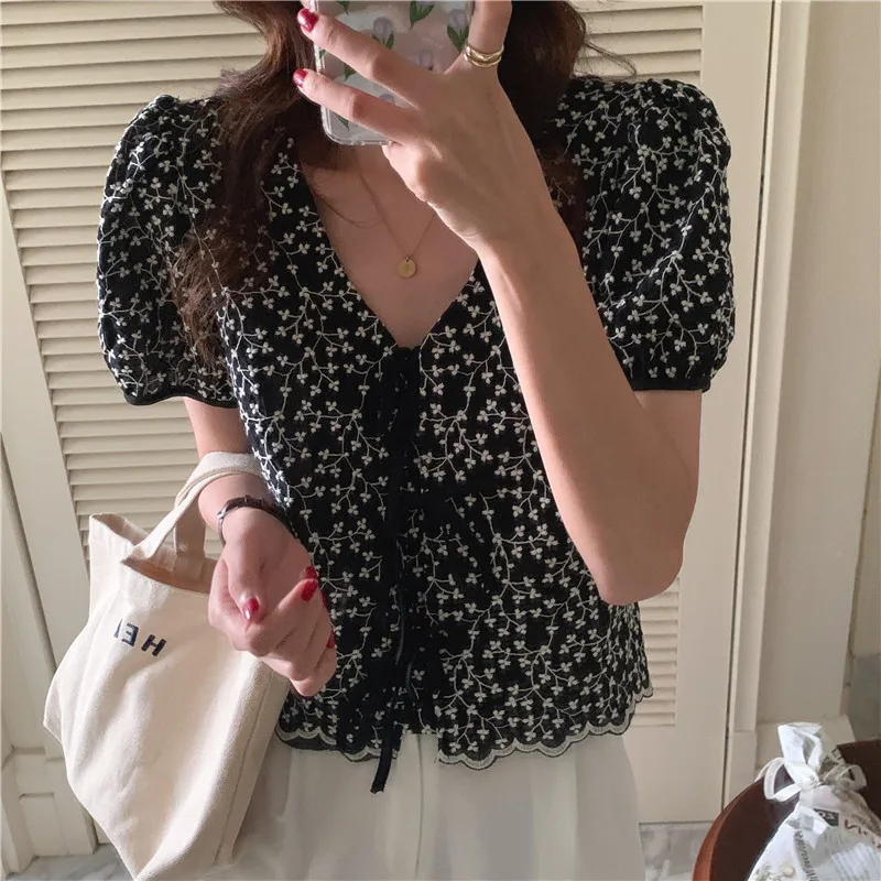 Cute 2021 Summer Chic Korea Short Crop Top Blusas Women Fashion Japanese Preppy Style Girls Cute White Lace Shirts