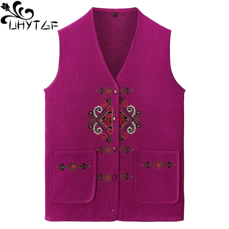 

UHYTGF Middle-Aged Elderly Spring Autumn Sweater Vests For Women Fashion Single-Breasted Thin Knit Cardigan Female Waistcoat1947