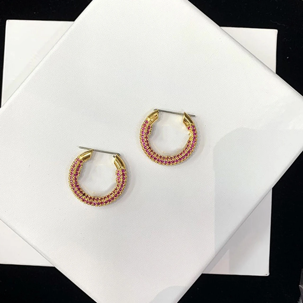 To Reines Retro Diamond Circle Female Earrins Pendientes Fashion Popular Jewelry Boucle D’Oreille Femme серьги женские