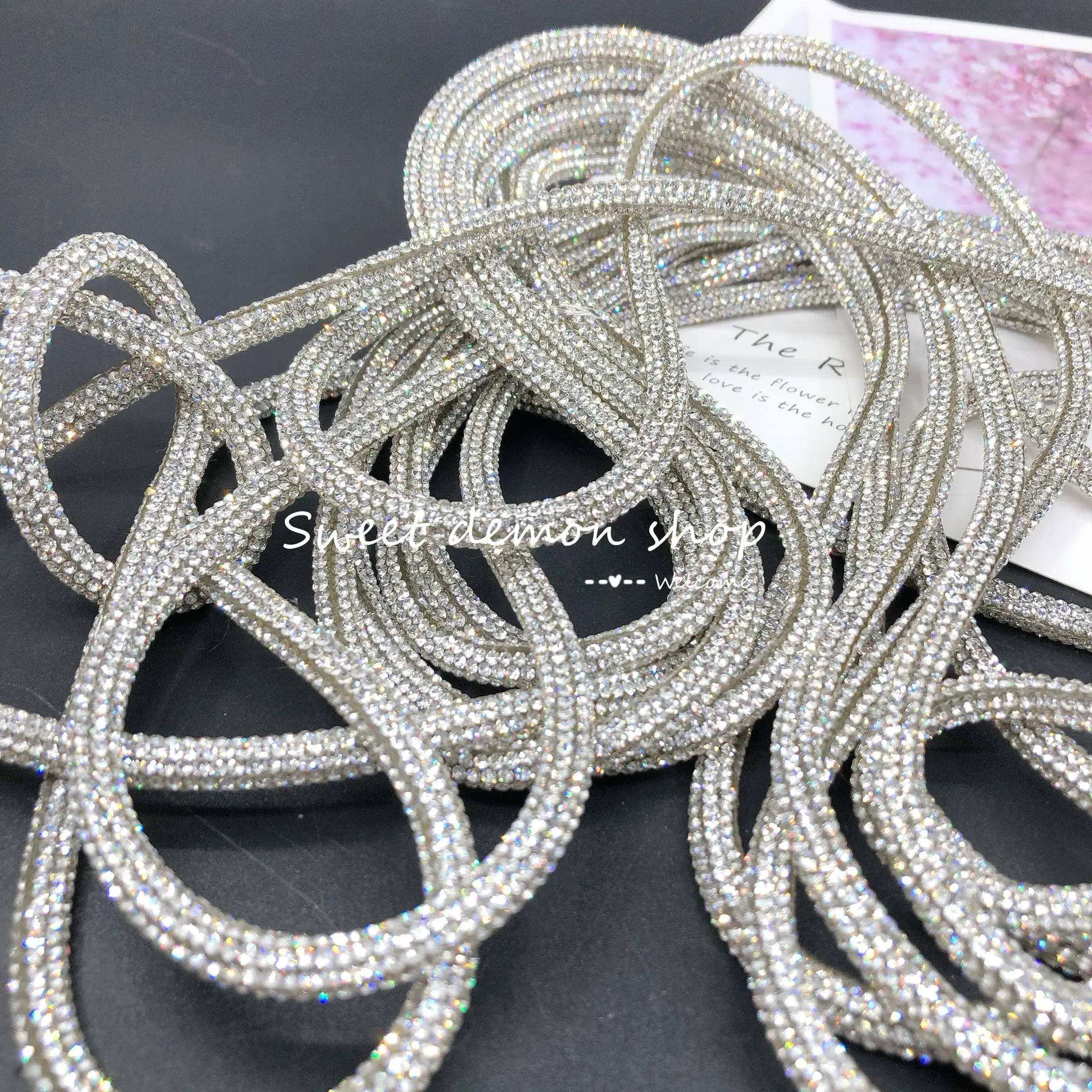 Tubo di strass da 4mm per artigianato corda di strass Bling tubo di corda glitterata per fiocchi fai da te lunghi 50cm