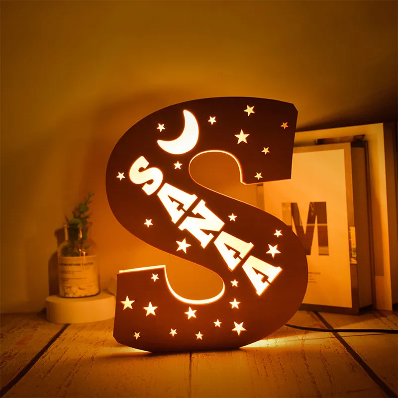 Imagem -06 - Nome Personalizado Decoração da Parede Led Night Light 24 Carta com Estrelas Lua Decoração do Quarto Personalizado Lâmpada de Madeira Natal Crianças Presentes