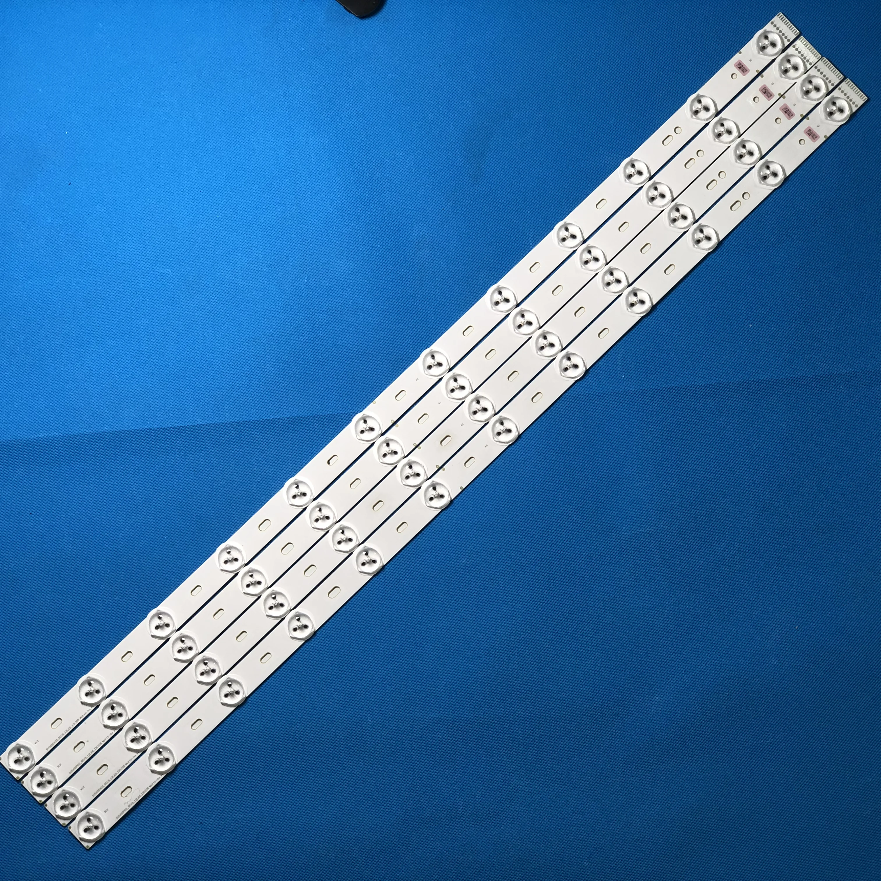 12PCS LED Backlight strip for 65PUS9809/12 LTA650FJ01 SVS650A02_REV9_12LED_131205