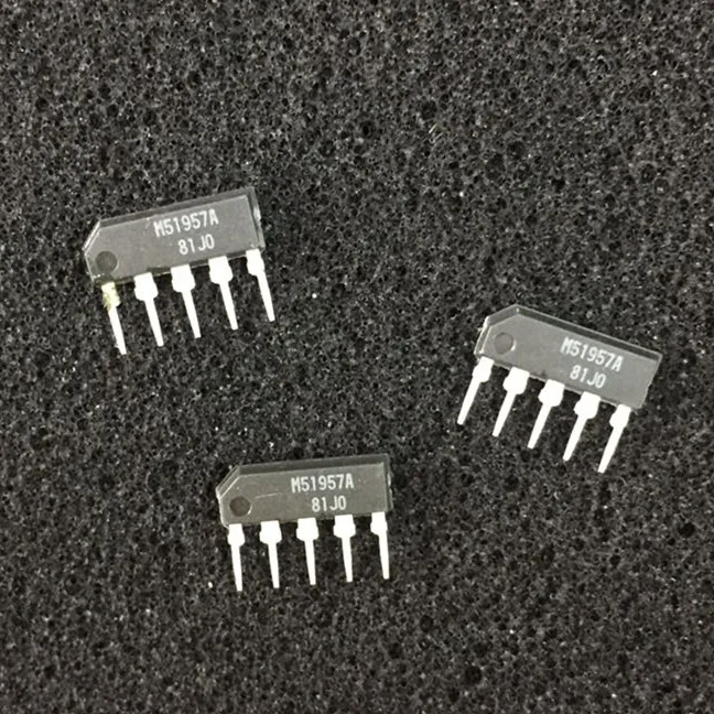 

5PCS M51957A SIP-5 RESET IC chip for voltage detection system