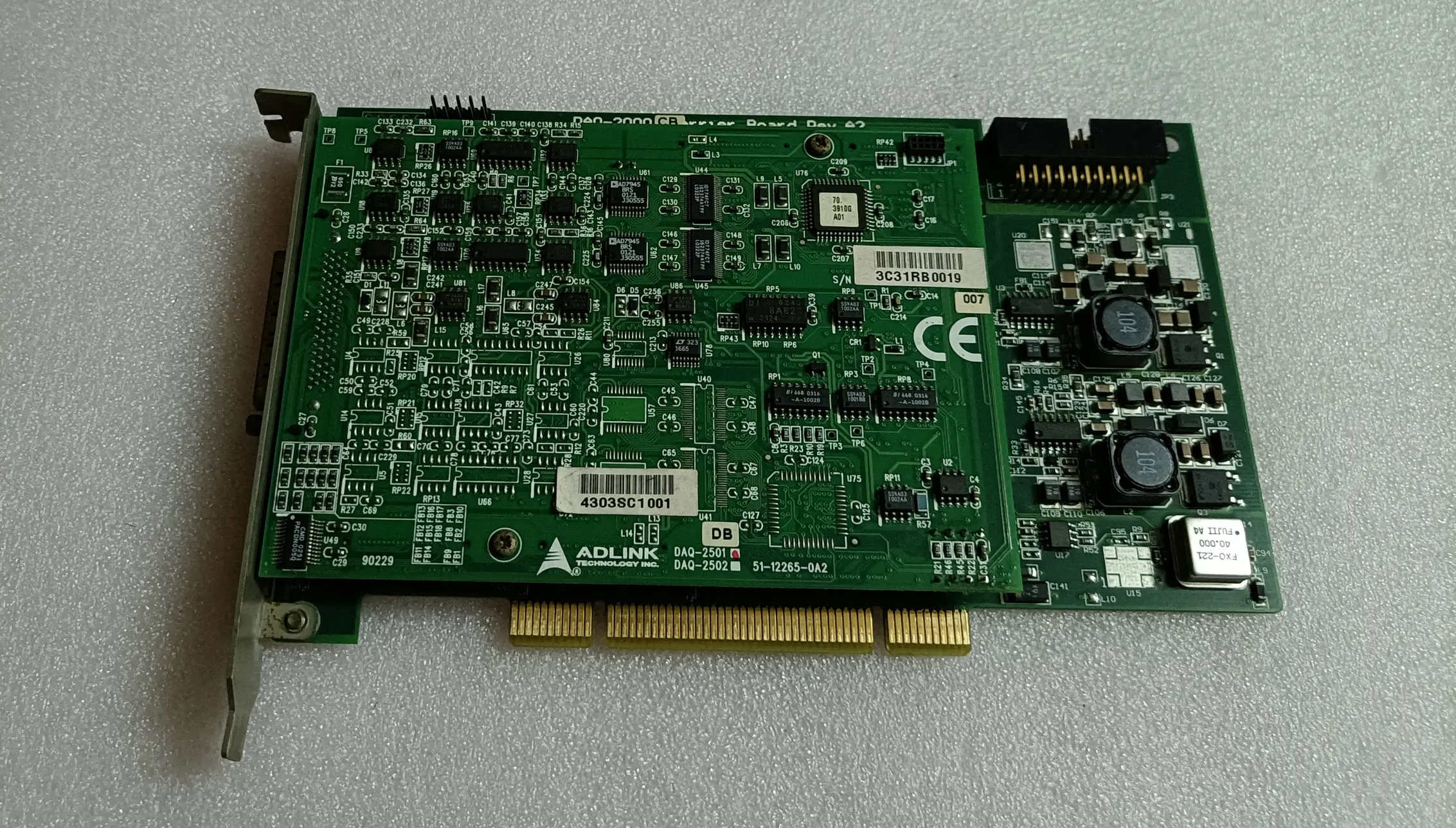 

Industrial Equipment Board DAQ-2000CB REV.A2 DAQ-2214-001 16-CH 16-Bit Multi-Function DAQ Card