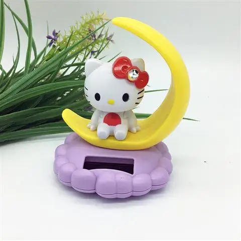 TAKARA TOMY Hello Kitty Car Car Solar Shaking Head Decoration Lady Car Doll Doll Fashion Accessories