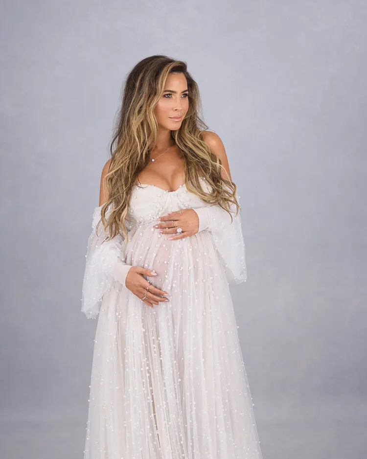 Vestido de maternidad blanco con hombros descubiertos para Sesión de fotos, camisón de manga larga con perlas, fotografía de tul para mujeres embarazadas