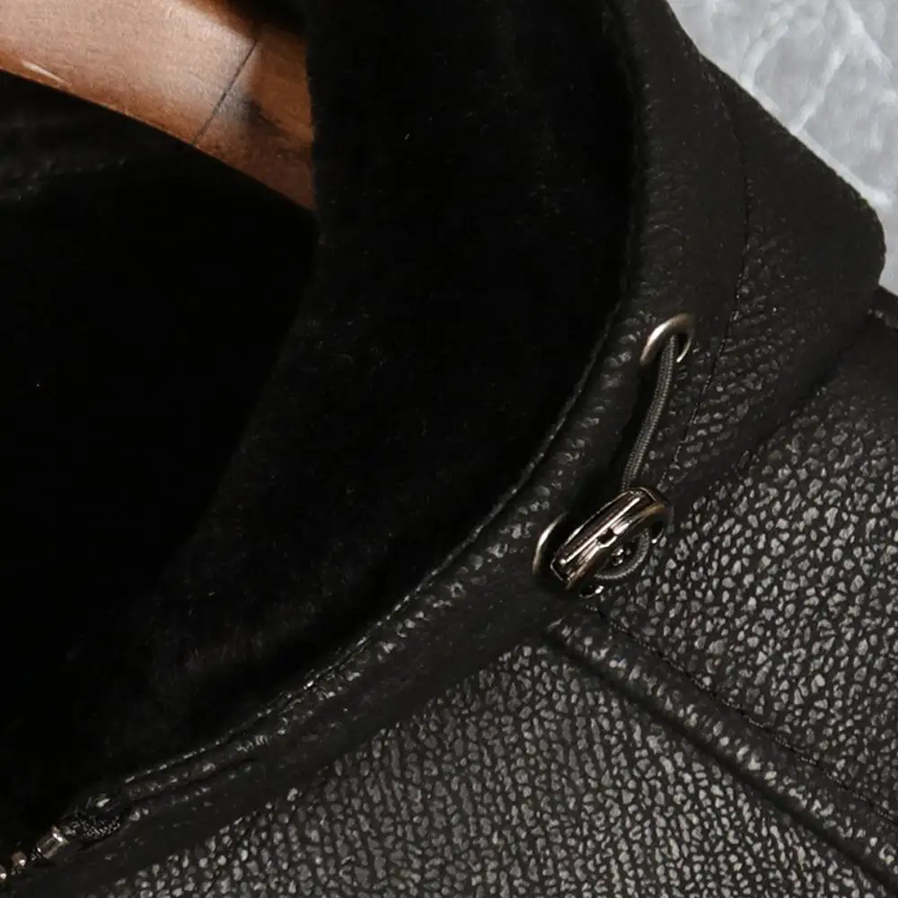 2019 Black Color Hooded Mens Sheepskin Coat Mens Black Shearling Jacket Short Style Fur Coat Original Flying Jacket Pilots Coat