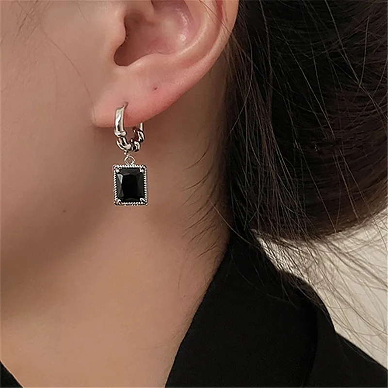 French elegant and simple black crystal square pendant earrings women\'s trendy prom party accessories