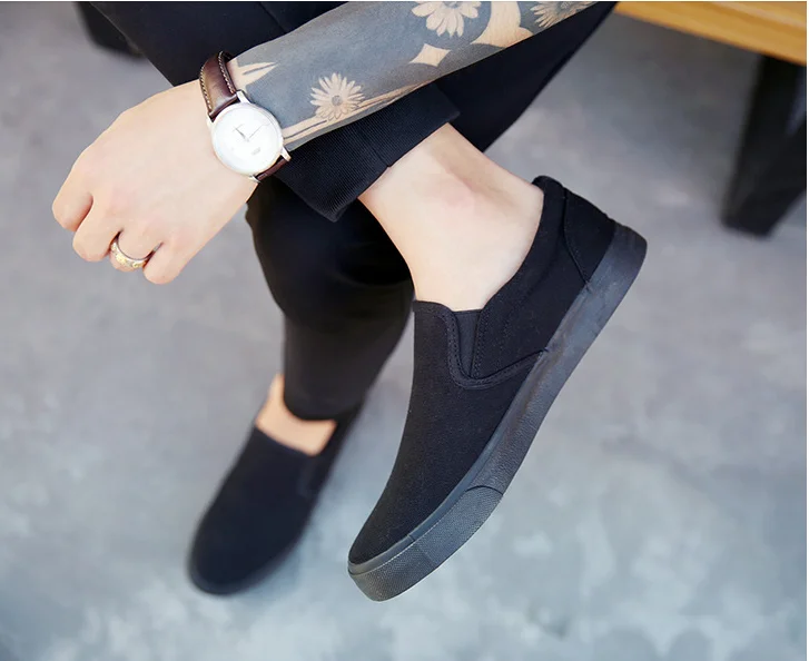 Men Canvas Shoes Black Sneakers Casual Loafers Mocassim Male shoes Adult Slip On Flats Summer Mens Trainers zapatos de hombre