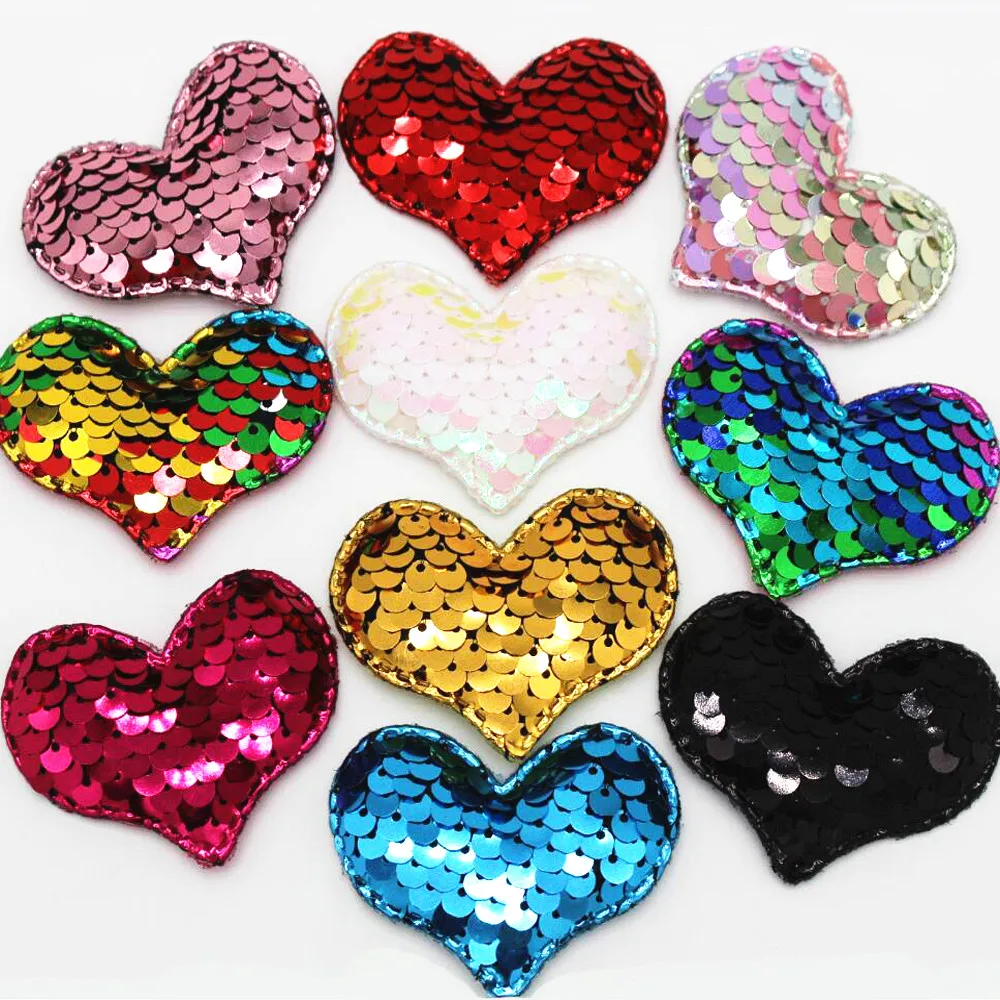 20PCS 5.5mmx 4.4mm multicolor reversible sequined heart patch hairpin glitter DIY crafts decoration mix cloth paste  aste fashio