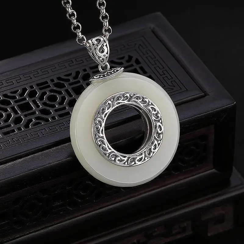 Original Design Hollow Natural Hetian Jade Pendant Necklace Chinese Style Retro Pattern Light Luxury Charm Women's Silver