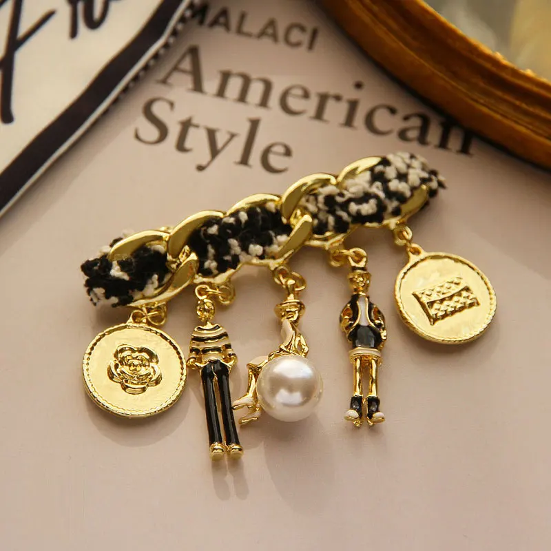 bag heels Antique French brooches For women clothing accessories chain fringed pearl pin brooches