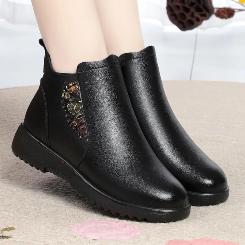 GKTINOO Fashion Winter Women Genuine Leather Ankle Boots Female Thick Wool Warm Snow Boots Mother Waterproof Non-slip Booties