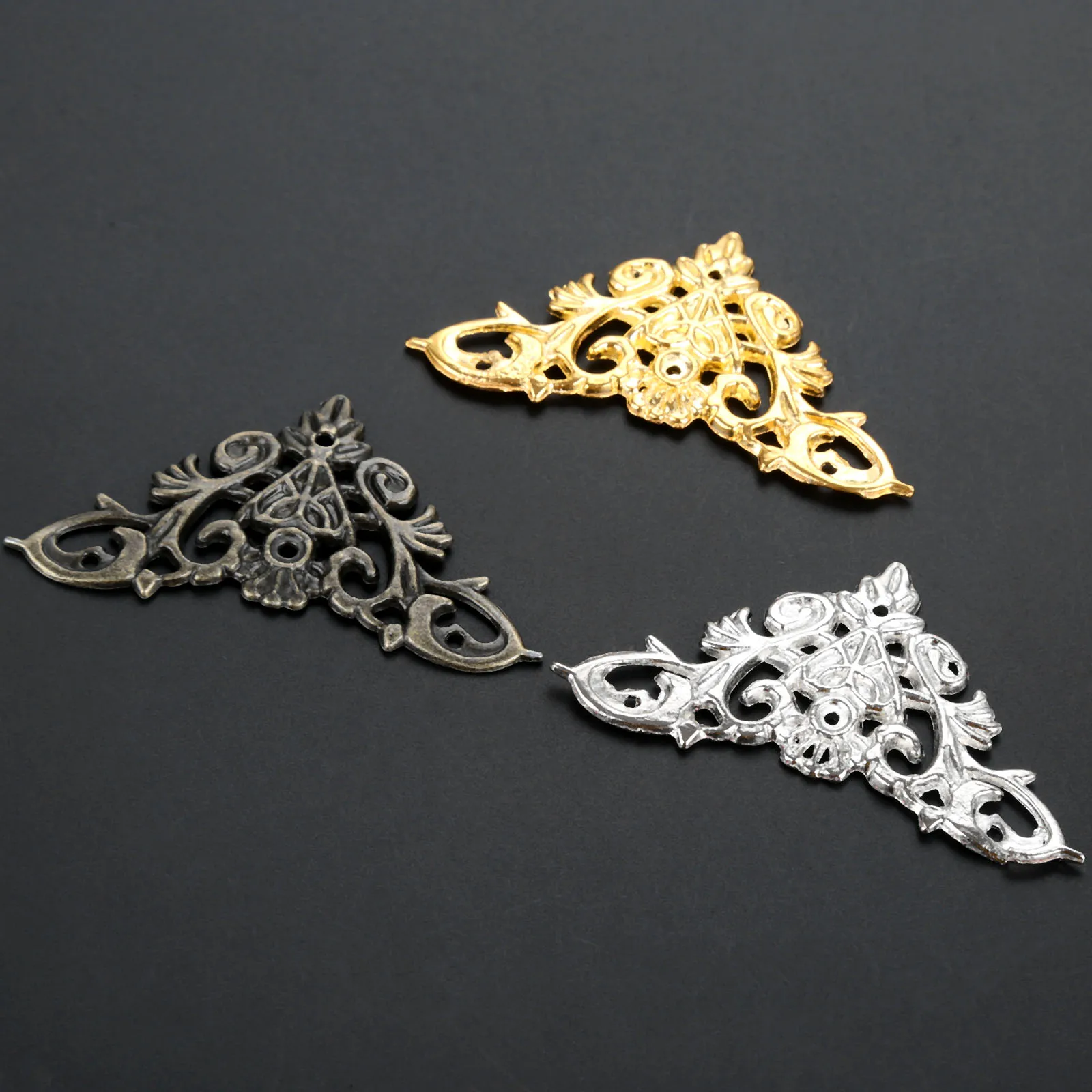 4pcs Hollow lace Corner Protectors Antique Bronze/Gold/Silber Feet Wood Case Desk Leg Decor Guard Retro Bracket w/nails 35/46mm