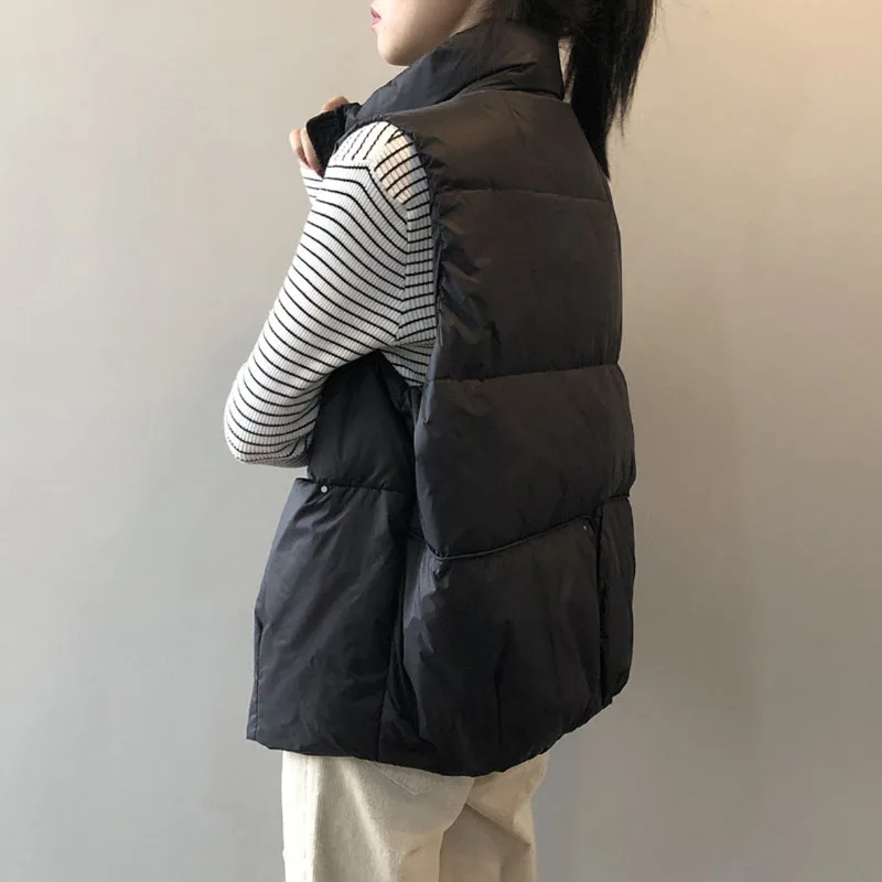 2022 New Ultra Light White Duck Down Vest Women Windproof Lightweight Gilet Female Warm Stand Collar Waistcoat Sleeveless