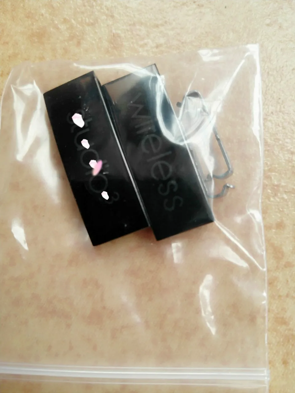 เปลี่ยนหัวเข็มขัดโลหะสำหรับ Studio 3.0หูฟังอะไหล่ซ่อมล็อคจิตโลโก้สำหรับ Beats Studio3.0ชุดหูฟังไร้สาย