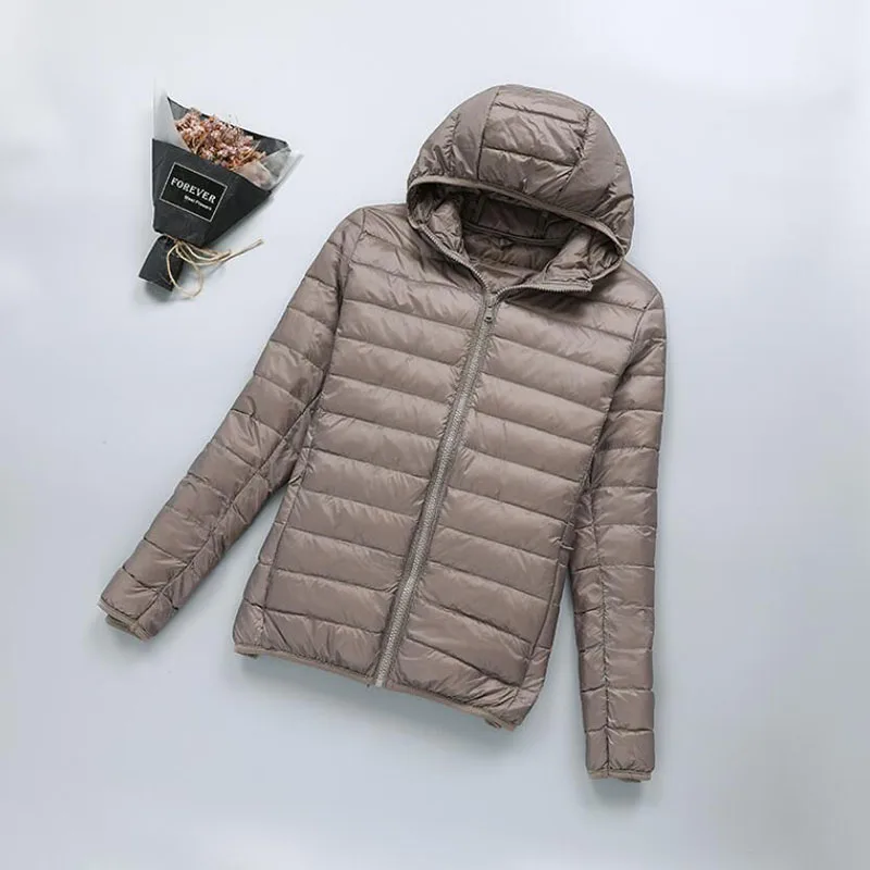 2022 Woman Duck Down Jackets Autumn Winter Ultralight Hooded Women Down Coat Portable Short Parkas Puffer Overcoat