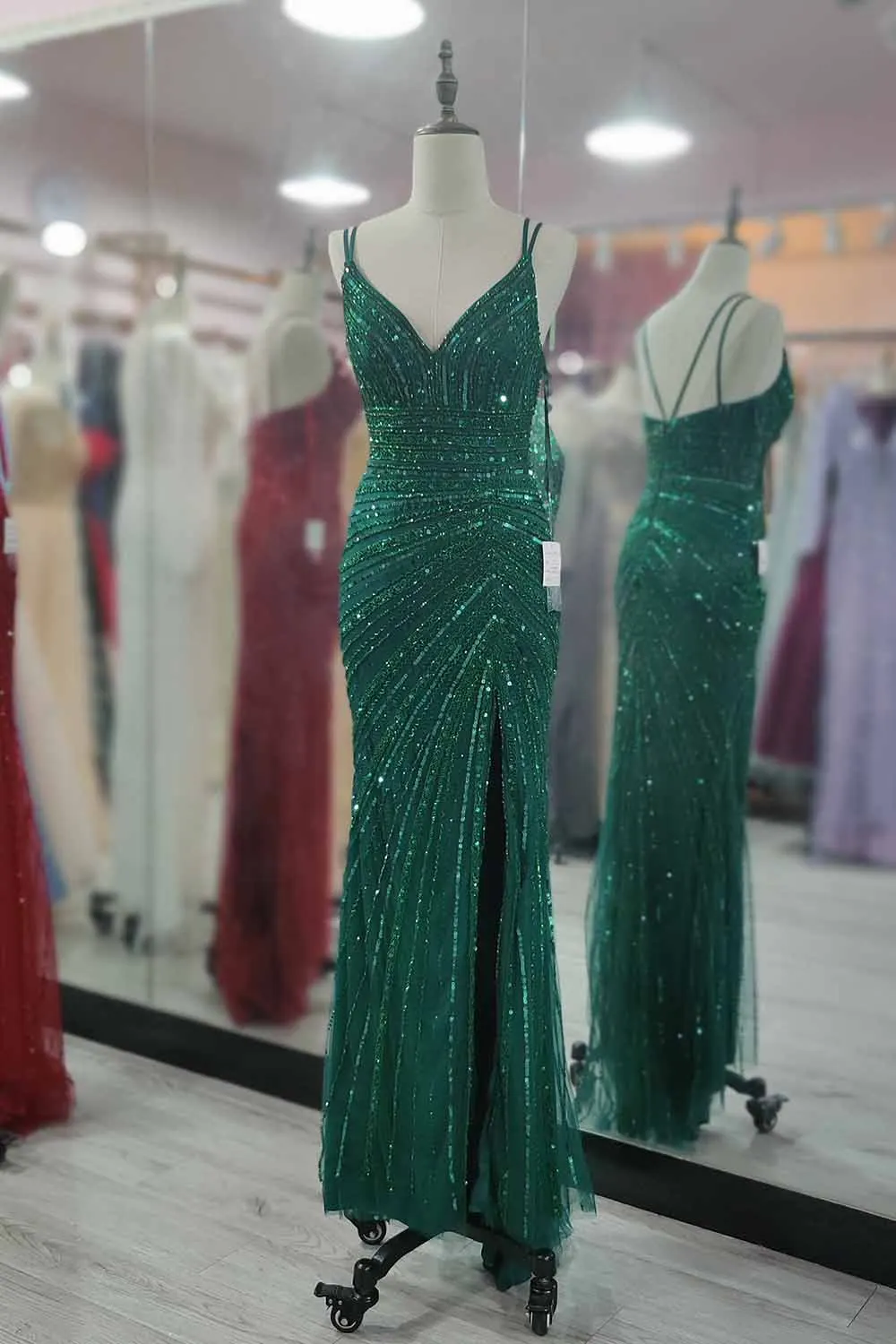 2024 Emerald Green Sexy Straps Evening Dresses Dubai Tulle Beading Sequined High Slit Formal Women Party Gown Backless