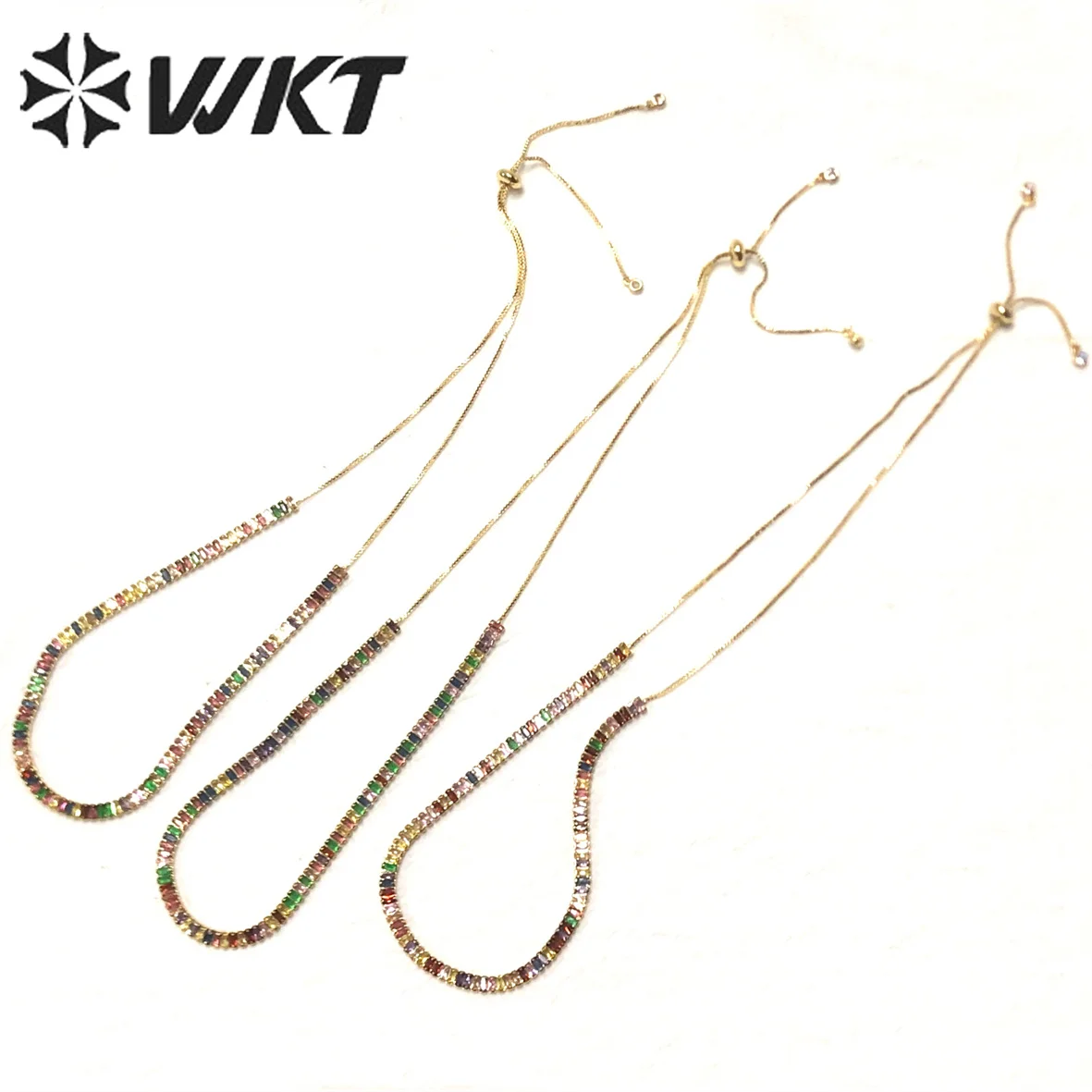 WT-JFN04 Sparkling multicolored rectangular zircon pendant paired with a slender gold chain necklace for women's jewelry