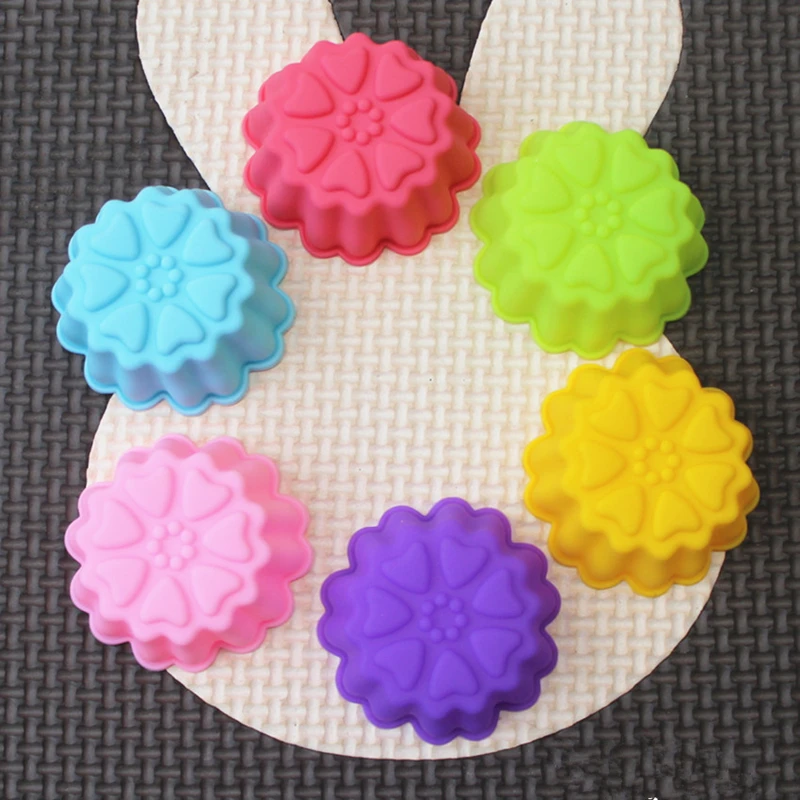 20 pcs/lot 3cm 5cm Silicone cake mold silicone chocolate mold flowers cupcake mold baking tools DIY mini soap mold